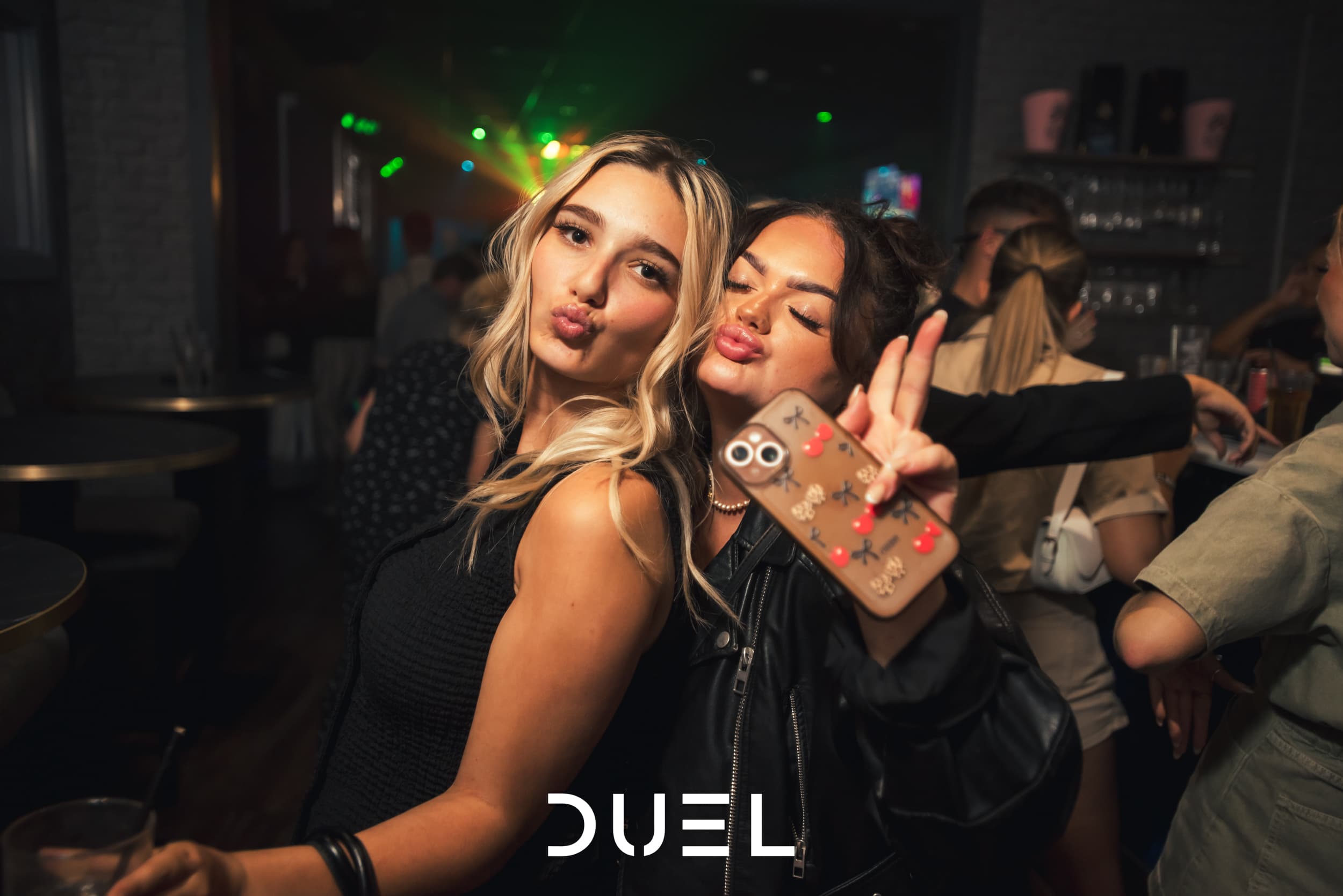 DUEL Club Crowd 6