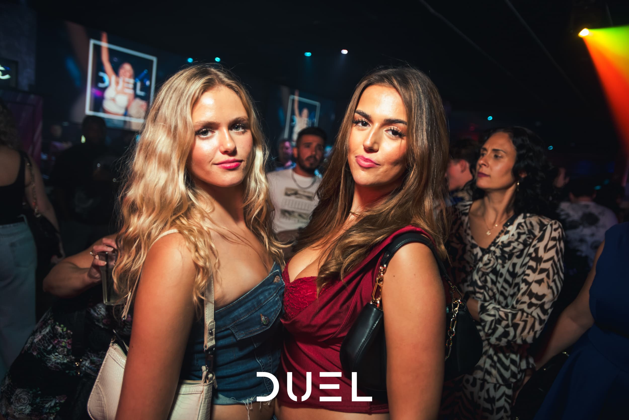 DUEL Club Crowd 22