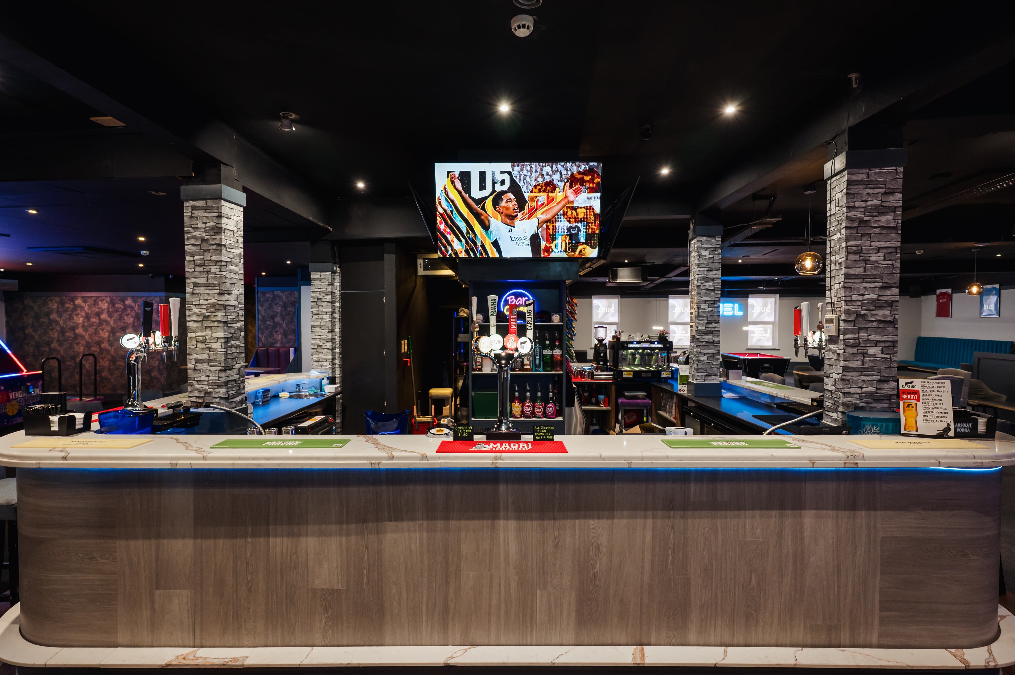 DUEL Bar Atmosphere